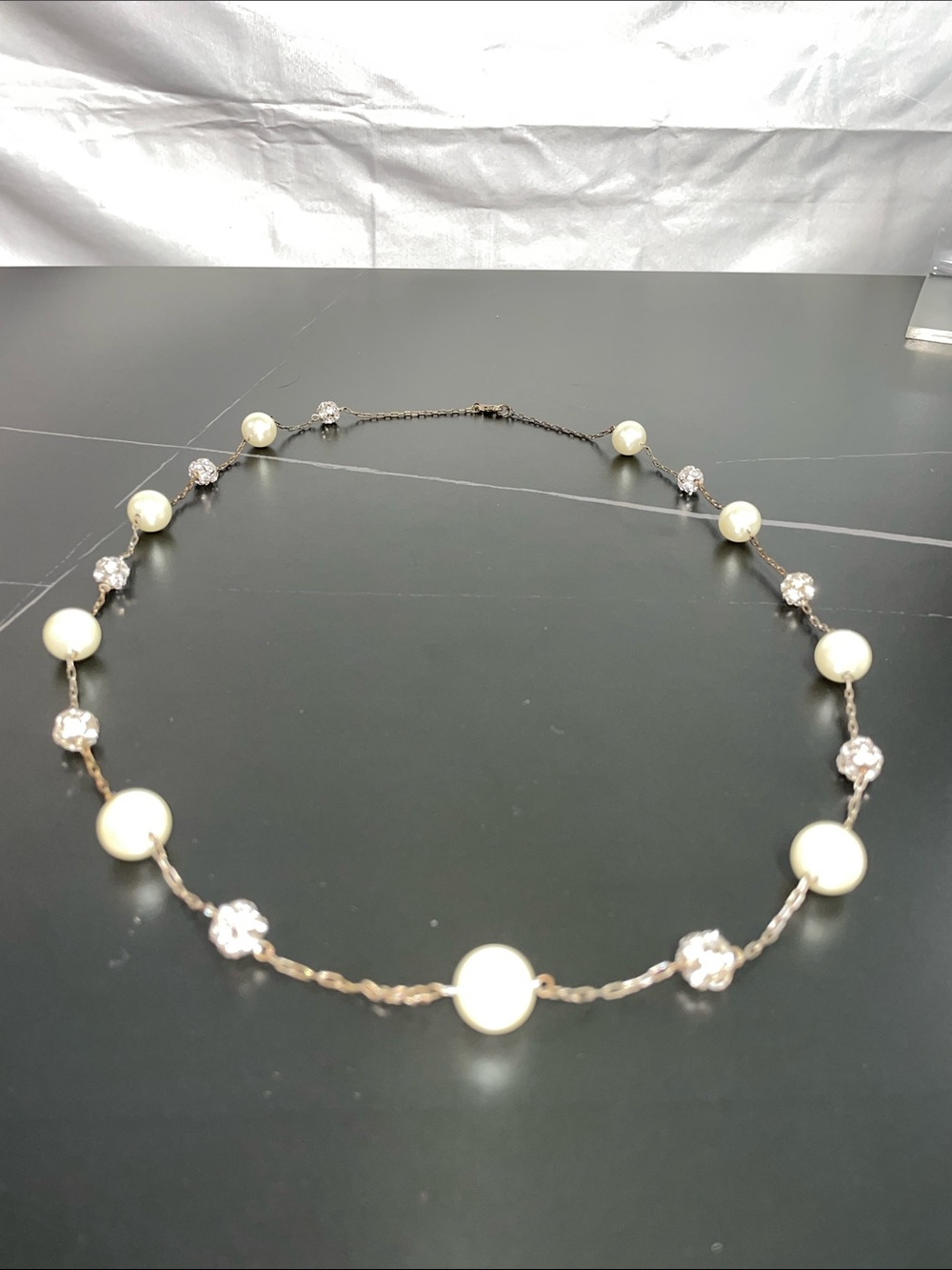 VINTAGE FAUX PEARL AND RHINESTONE NECKLACE FTL-08-220